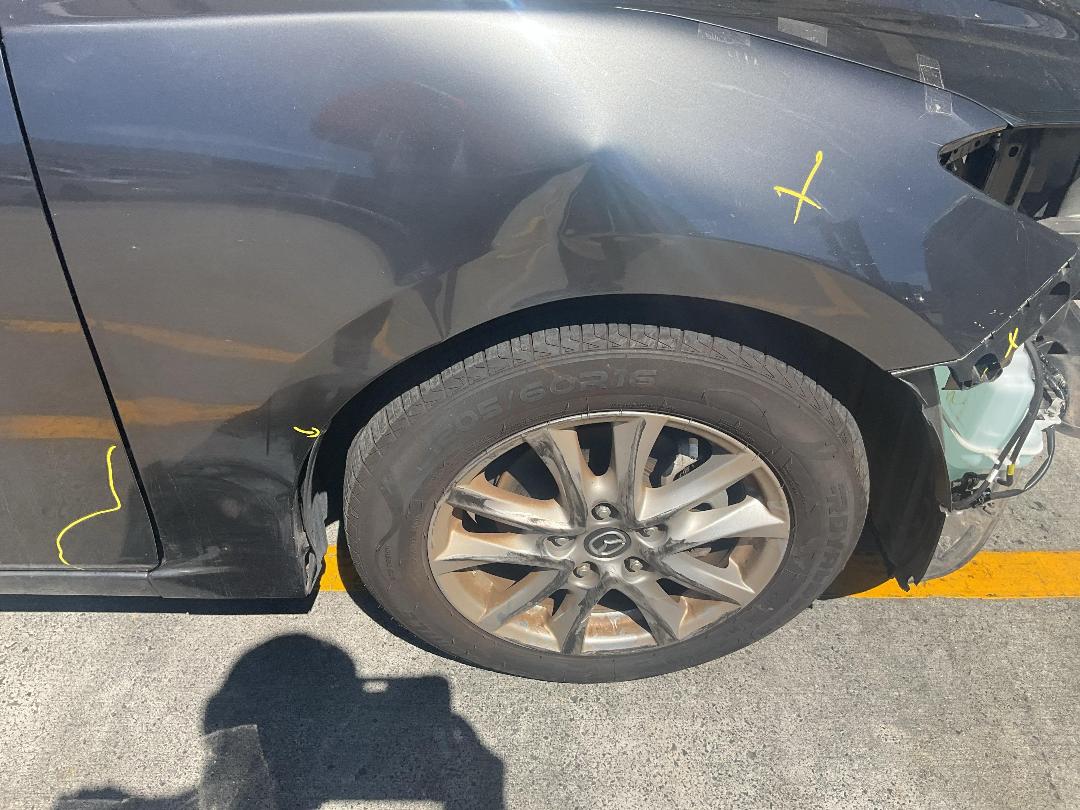 Photo '20' of Mazda Axela