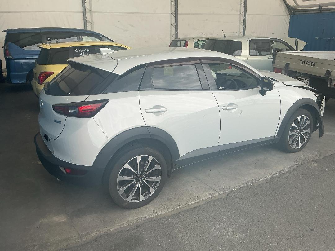 Photo '10' of Mazda CX-3