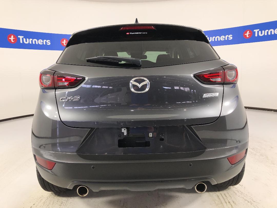 Photo '6' of Mazda CX-3