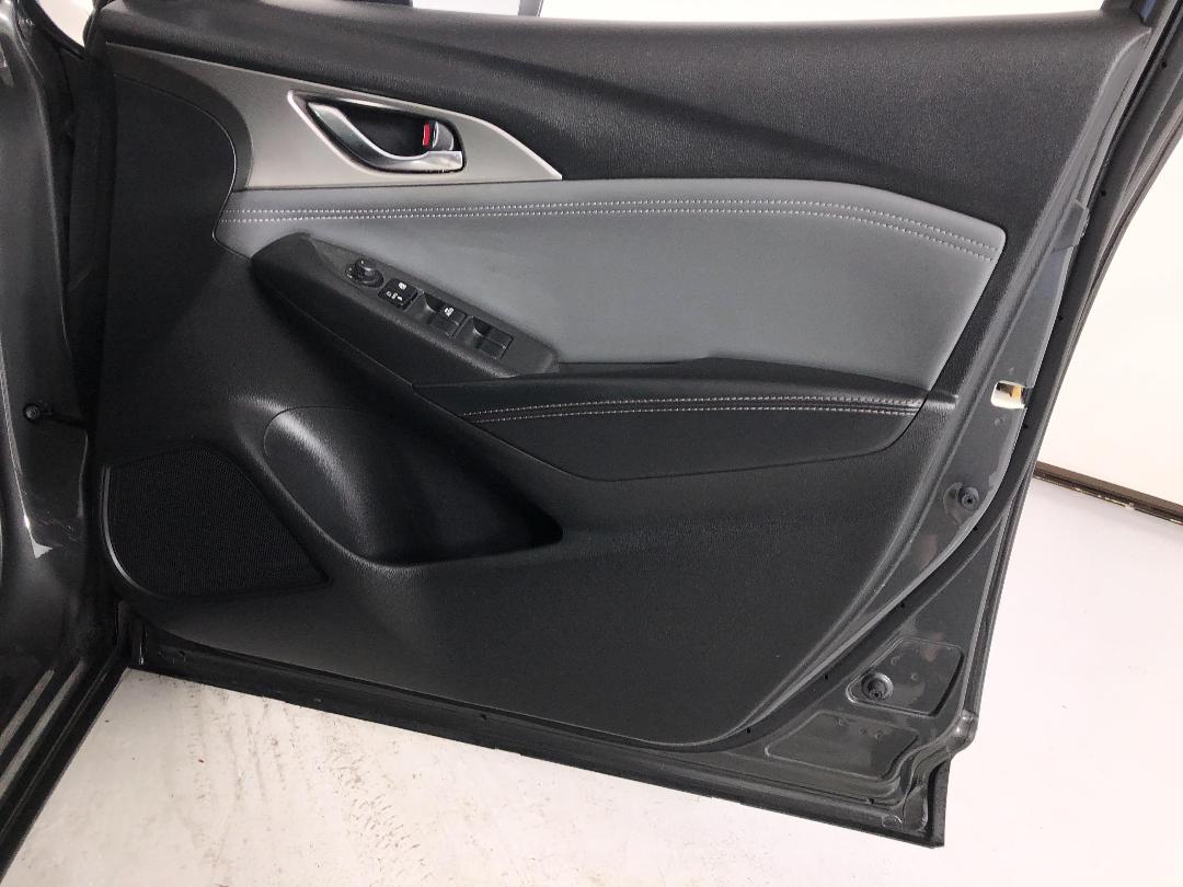 Photo '15' of Mazda CX-3