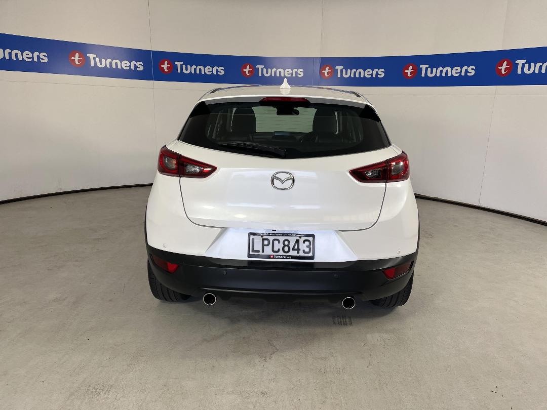 Photo '6' of Mazda CX-3