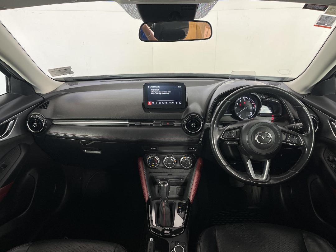 Photo '17' of Mazda CX-3