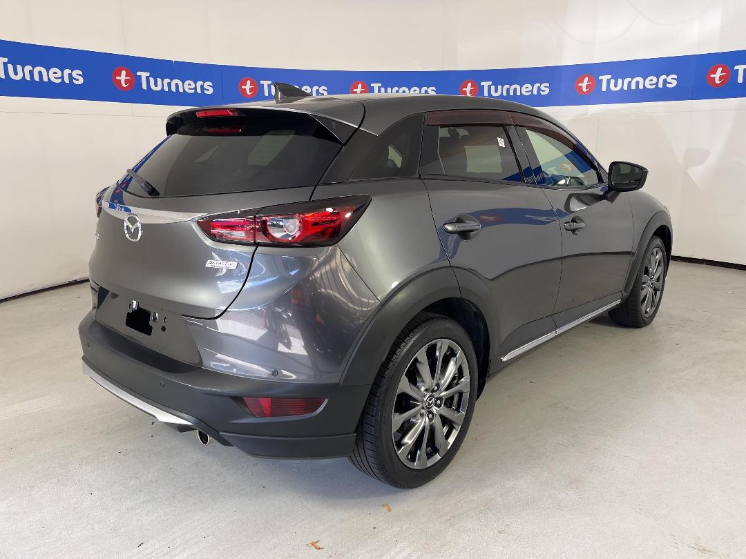 Photo '7' of Mazda CX-3