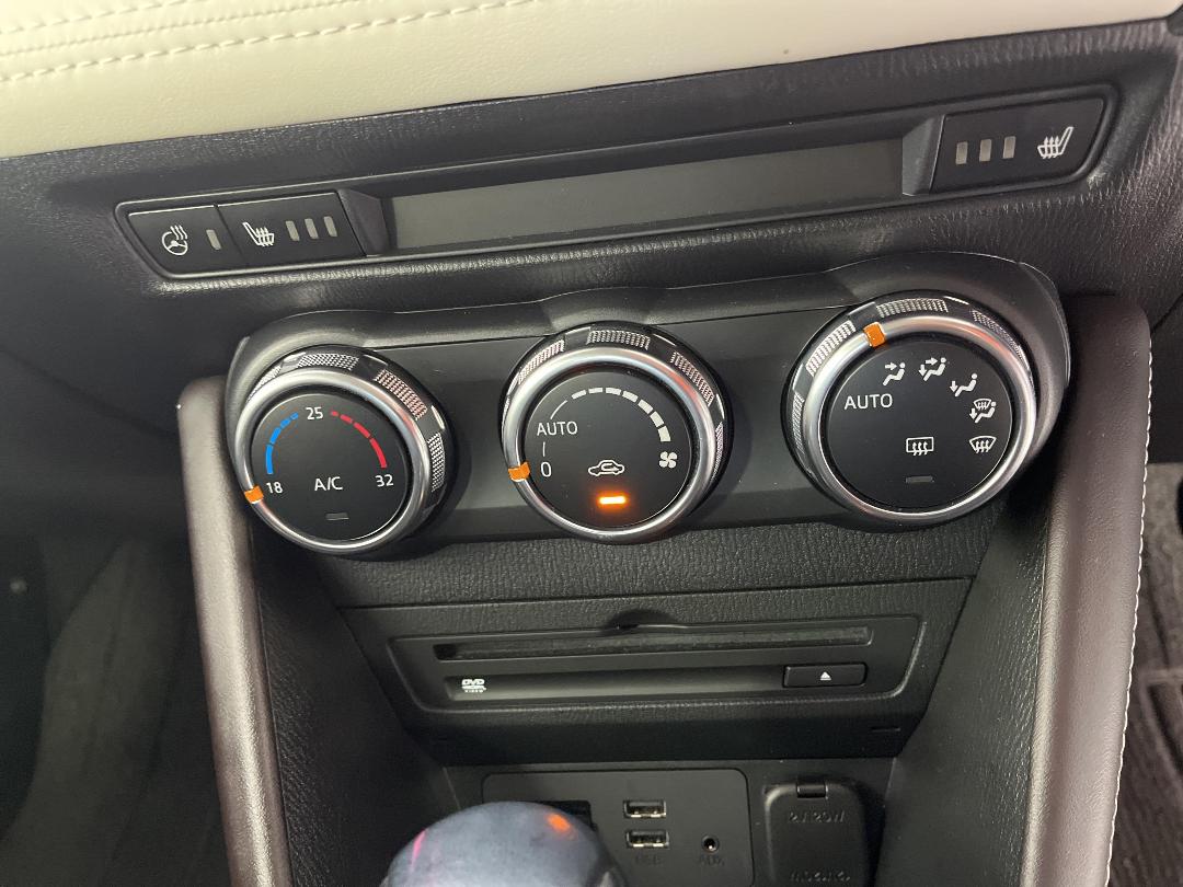 Photo '31' of Mazda CX-3