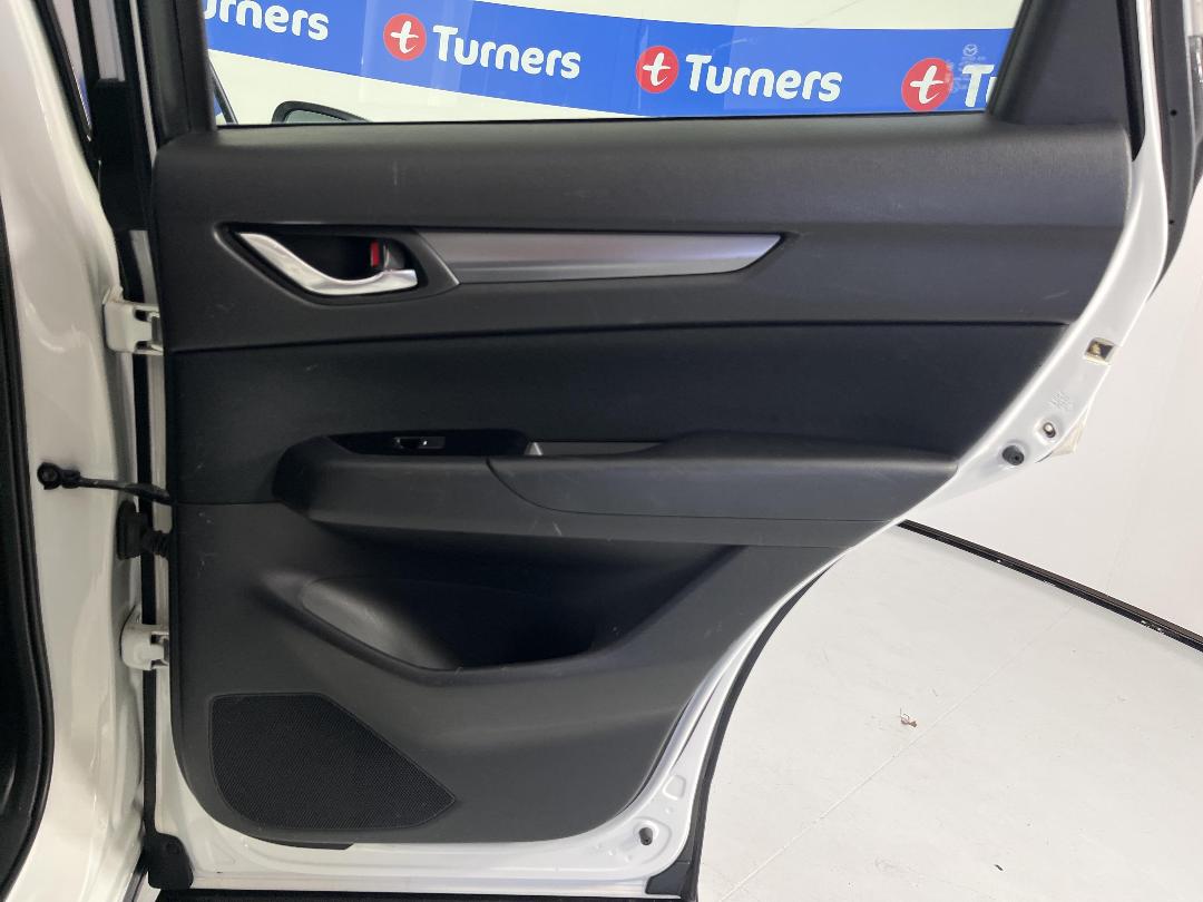 Photo '19' of Mazda CX-5 Photo '19' of Mazda CX-5