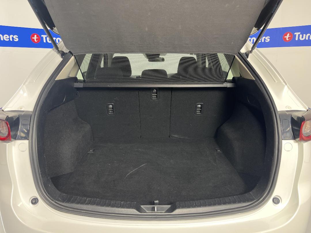 Photo '14' of Mazda CX-5