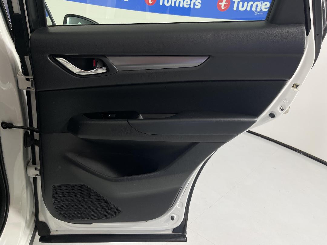 Photo '19' of Mazda CX-5