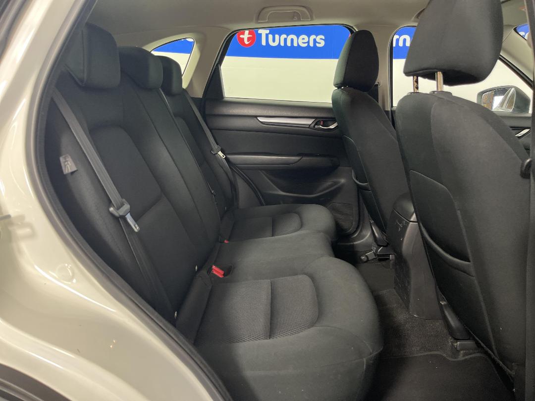 Photo '20' of Mazda CX-5