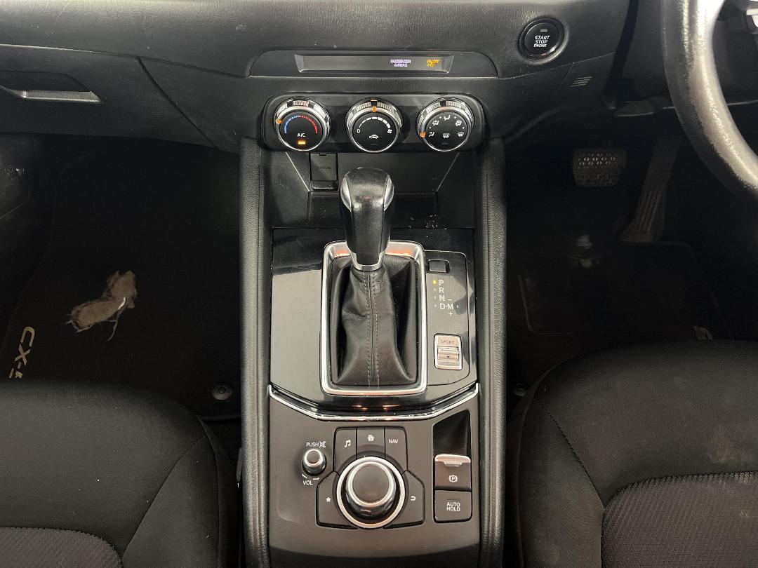 Photo '18' of Mazda CX-5