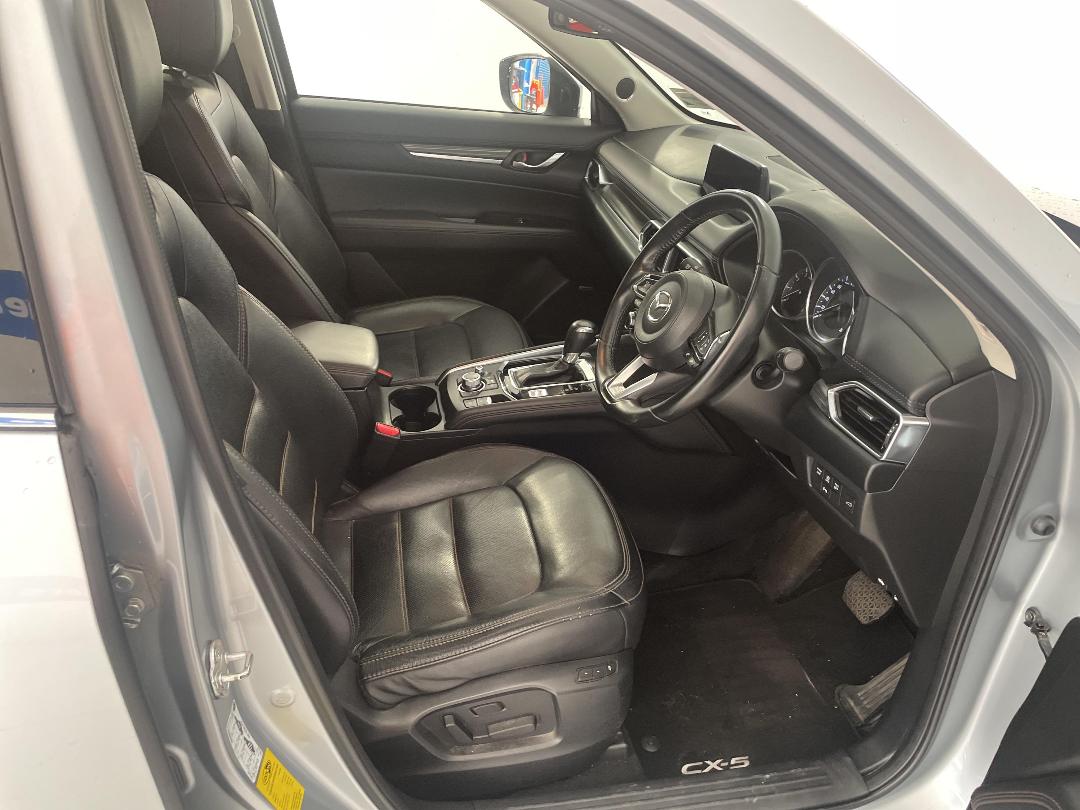 Photo '16' of Mazda CX-5 Photo '16' of Mazda CX-5