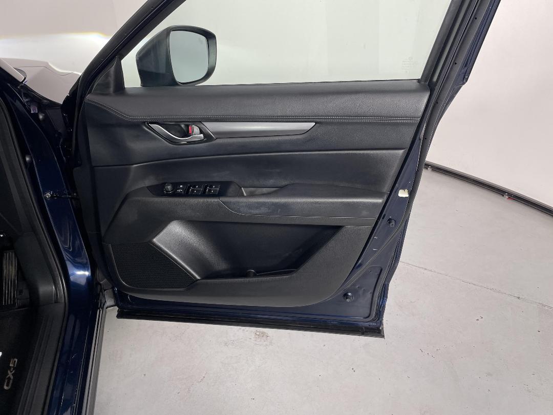 Photo '15' of Mazda CX-5