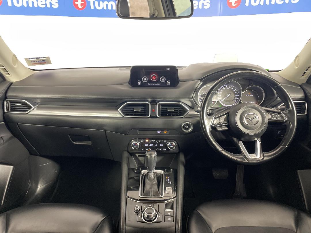 Photo '17' of Mazda CX-5