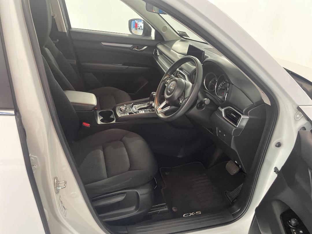 Photo '16' of Mazda CX-5