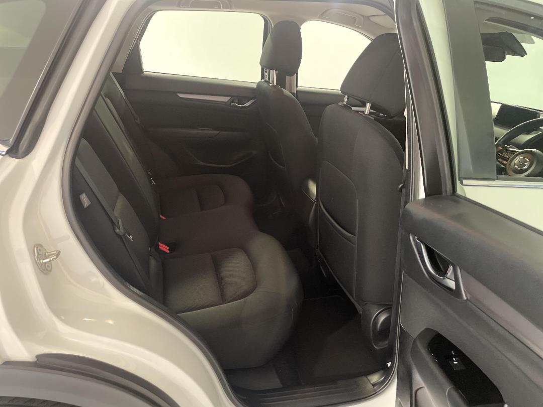 Photo '20' of Mazda CX-5