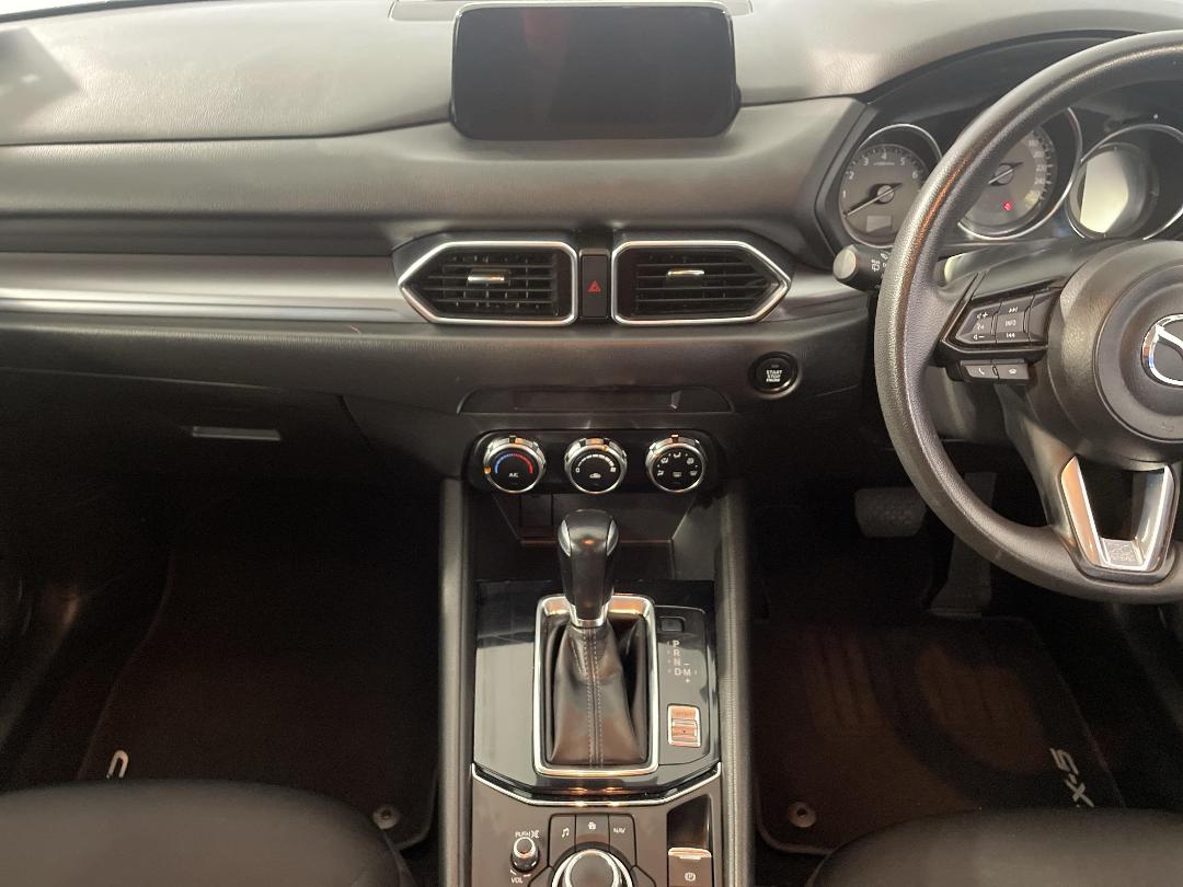 Photo '18' of Mazda CX-5