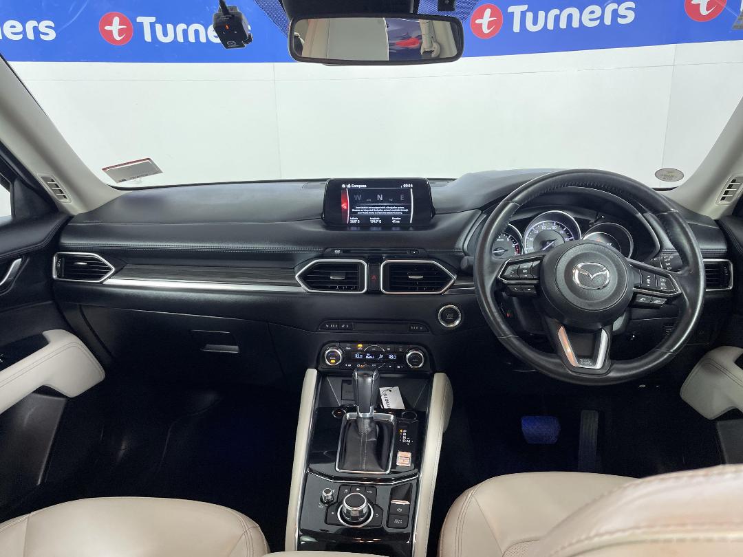 Photo '17' of Mazda CX-5 Photo '17' of Mazda CX-5