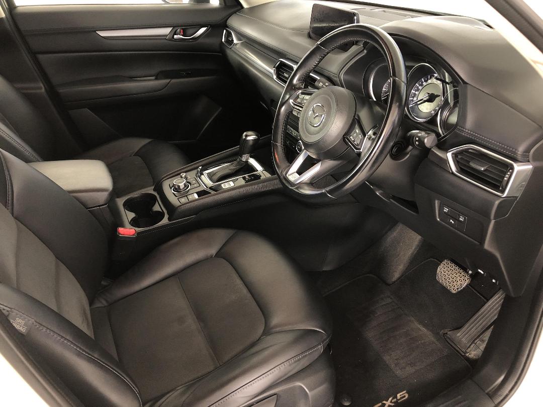 Photo '16' of Mazda CX-5