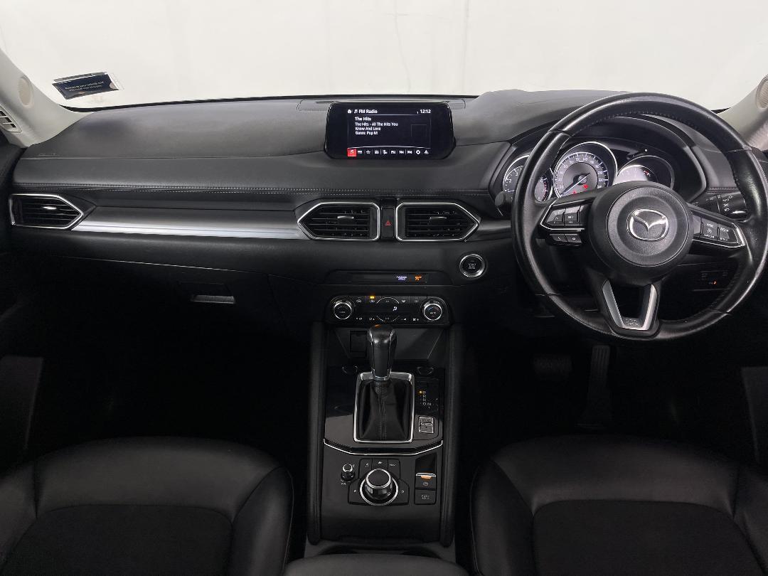 Photo '17' of Mazda CX-5