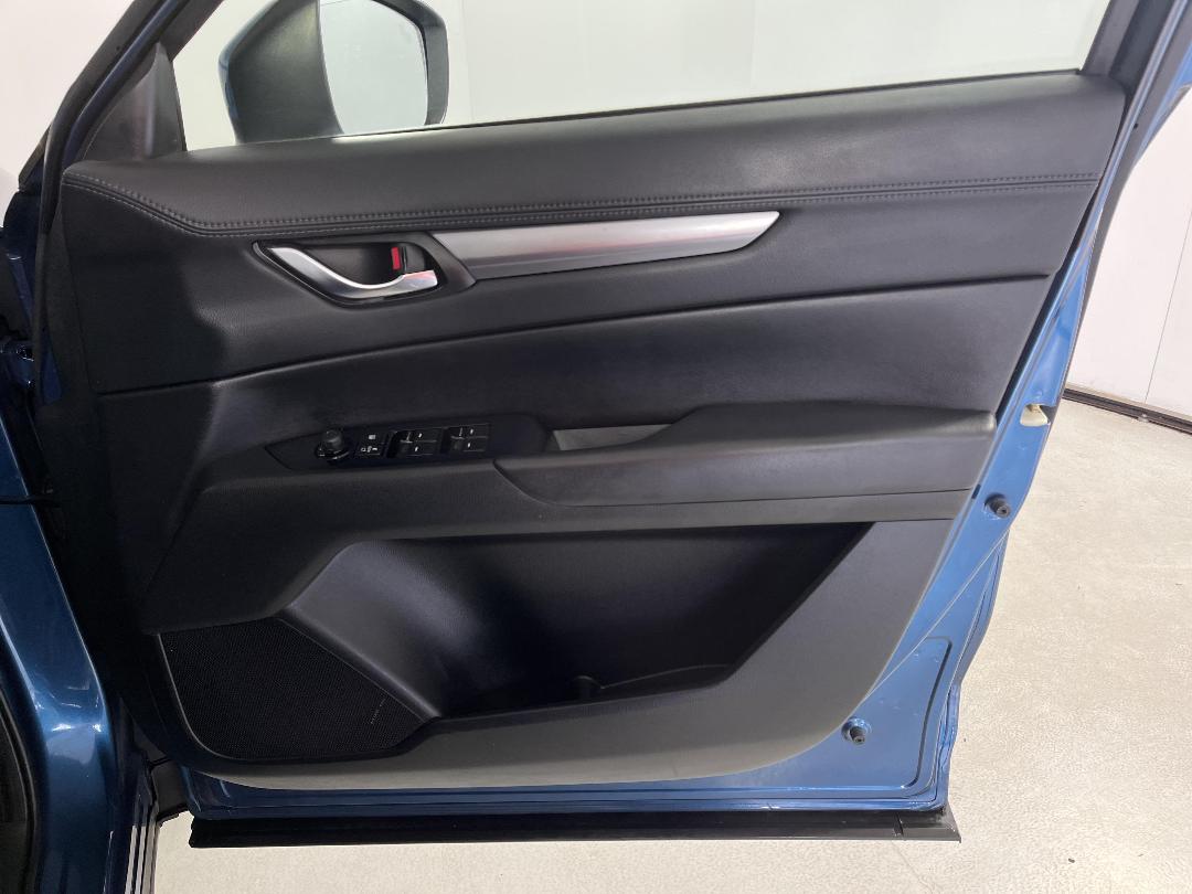 Photo '15' of Mazda CX-5