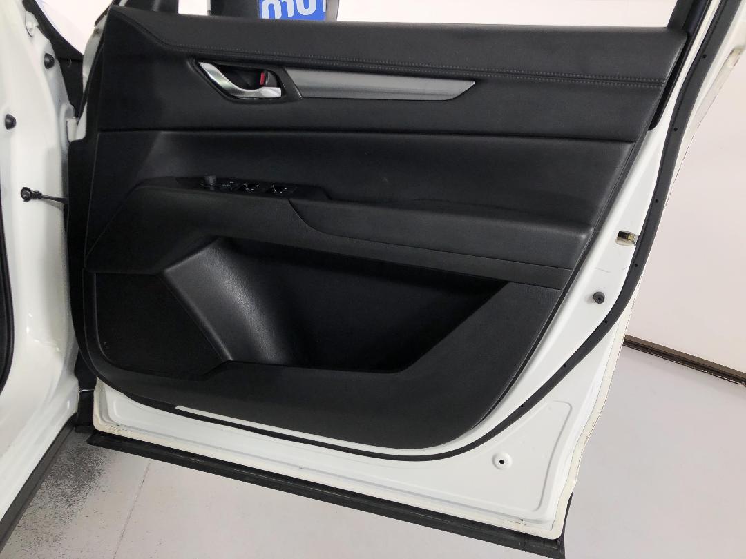 Photo '15' of Mazda CX-5