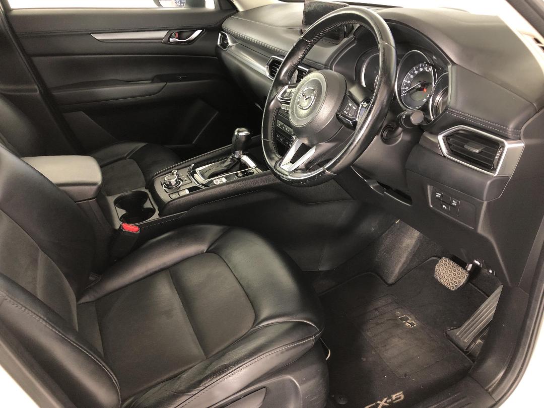 Photo '16' of Mazda CX-5