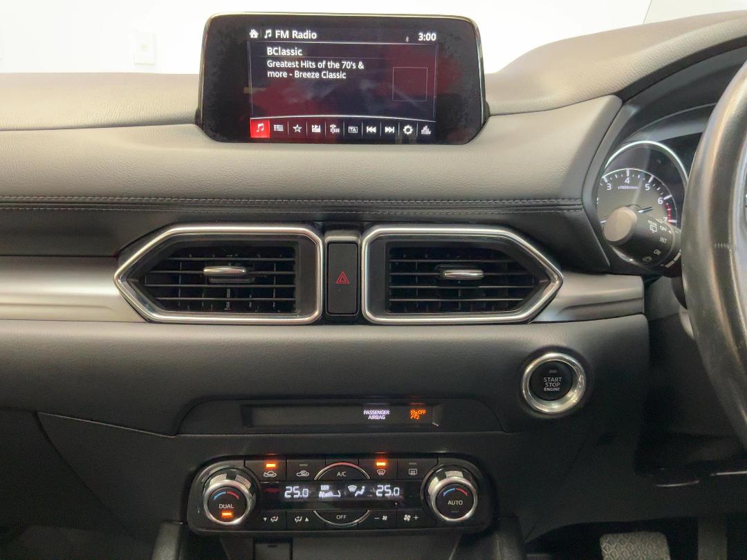 Photo '18' of Mazda CX-5