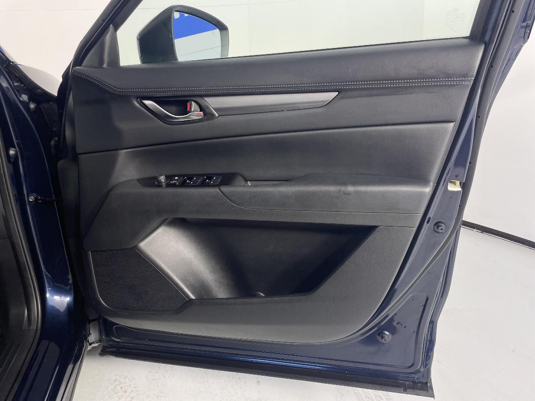 Photo '15' of Mazda CX-5