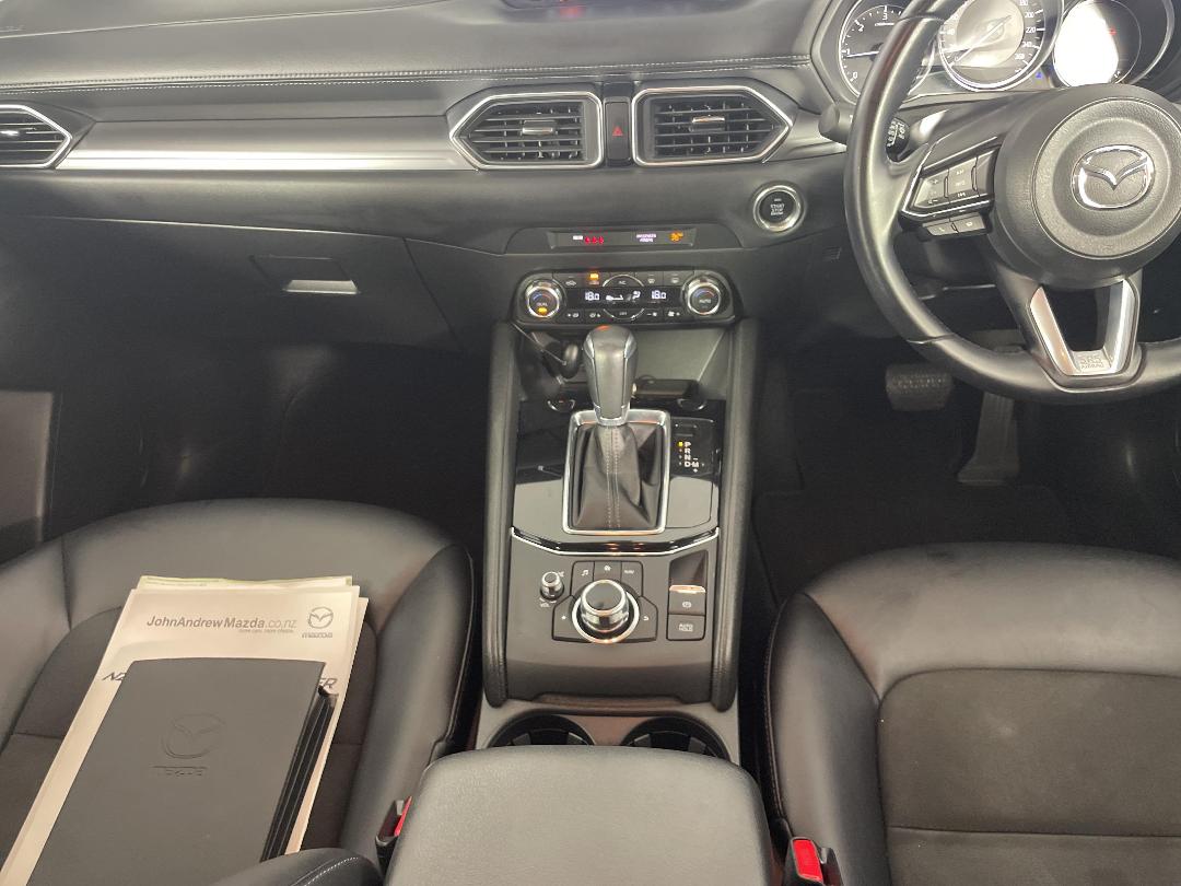 Photo '18' of Mazda CX-5