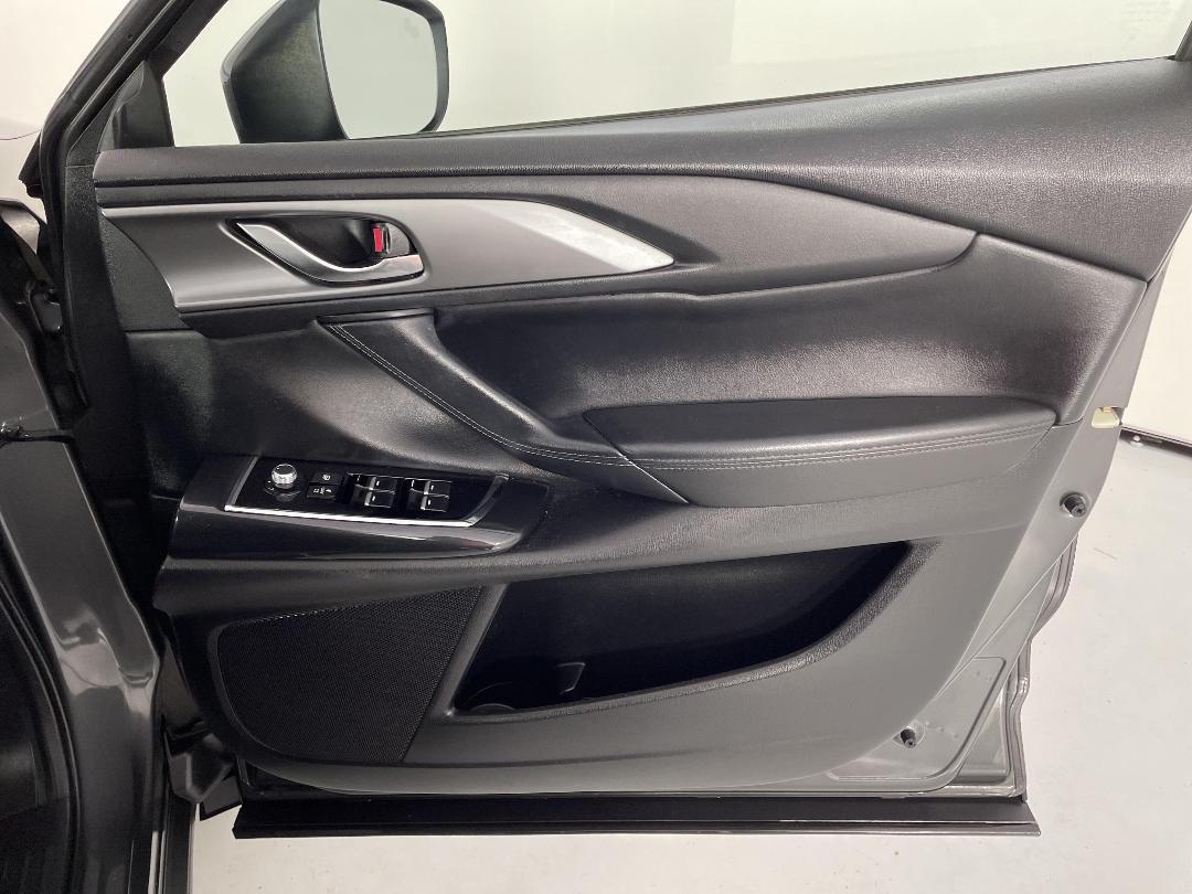 Photo '15' of Mazda CX-9