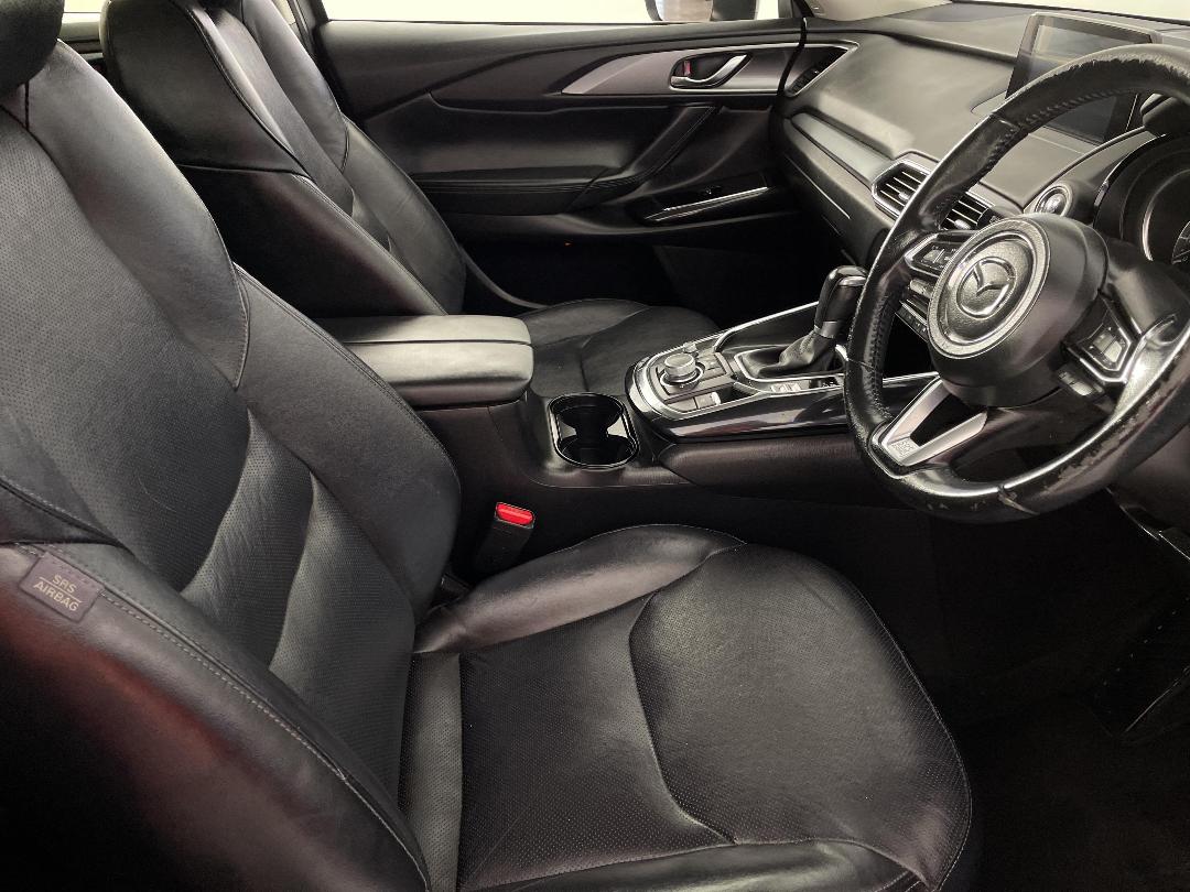 Photo '16' of Mazda CX-9