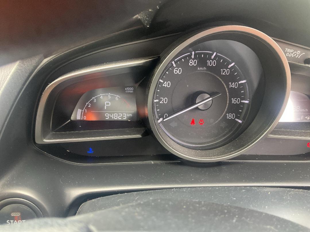 Photo '8' of Mazda Demio Photo '8' of Mazda Demio