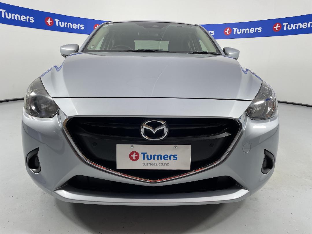 Photo '2' of Mazda Demio