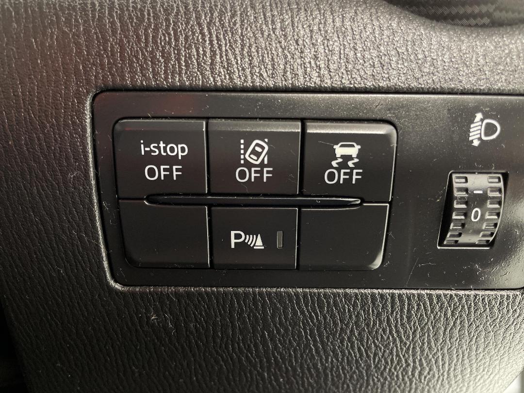 Photo '24' of Mazda Demio