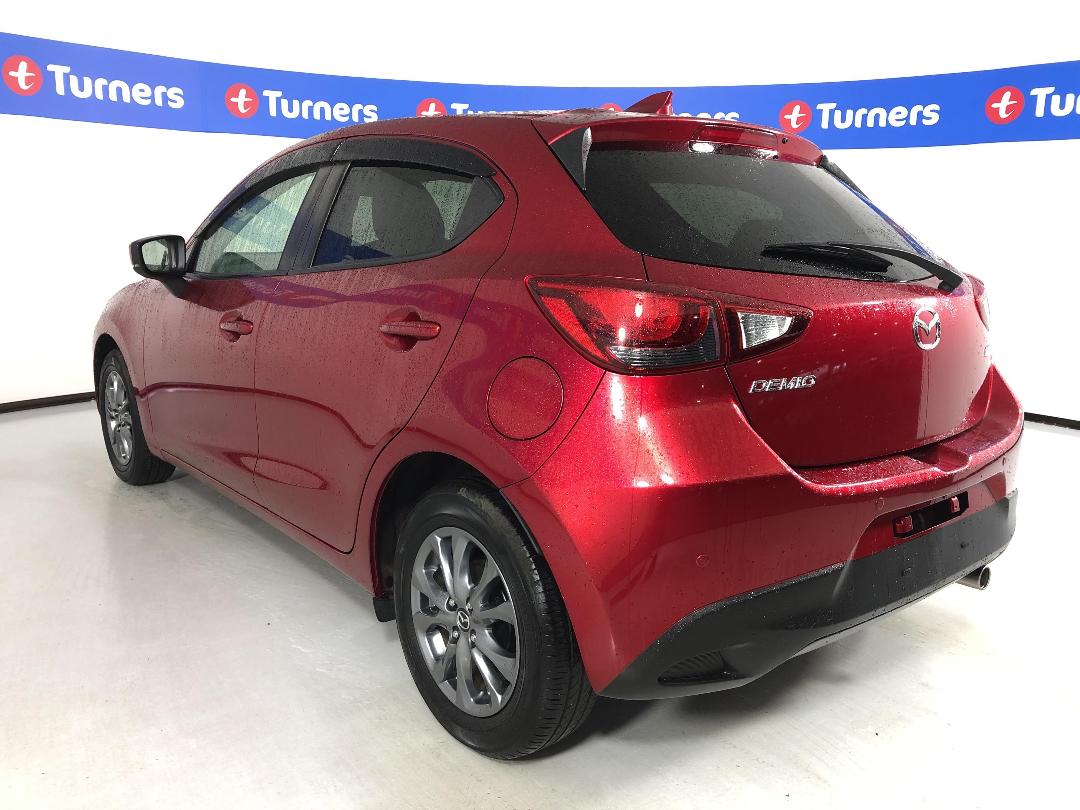 Photo '5' of Mazda Demio