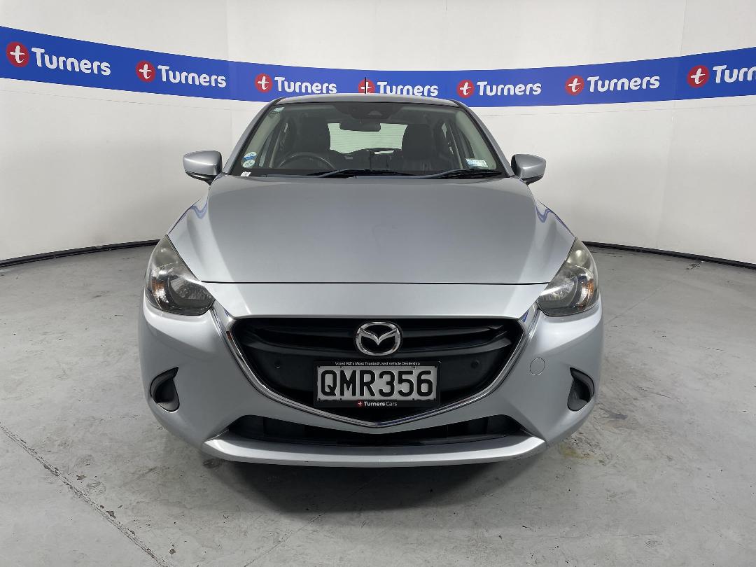 Photo '2' of Mazda Demio