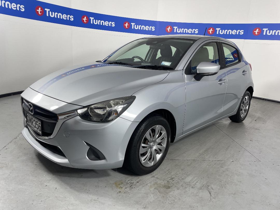 Photo '4' of Mazda Demio