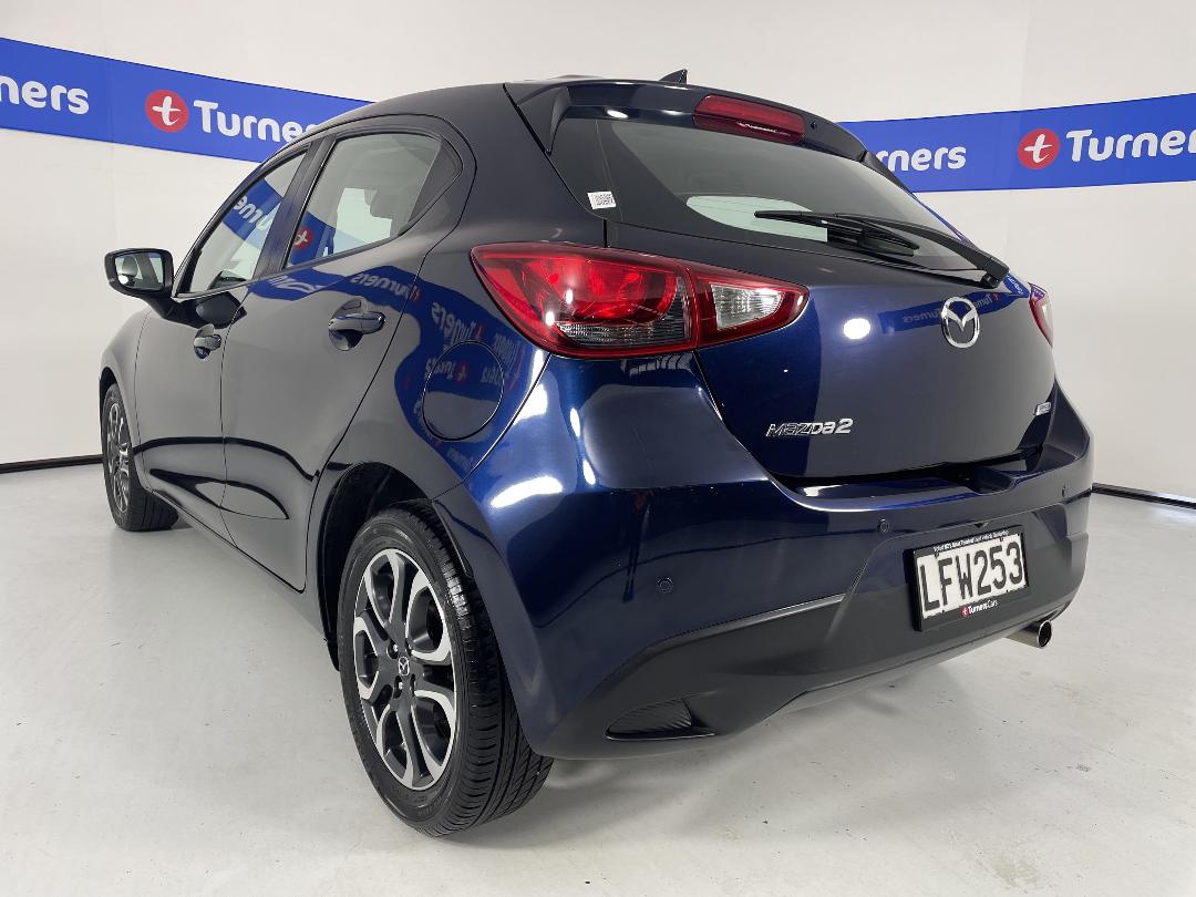 Photo '5' of Mazda Mazda2 Photo '5' of Mazda Mazda2