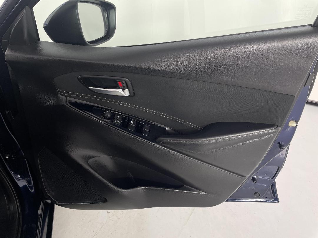 Photo '15' of Mazda Mazda2 Photo '15' of Mazda Mazda2