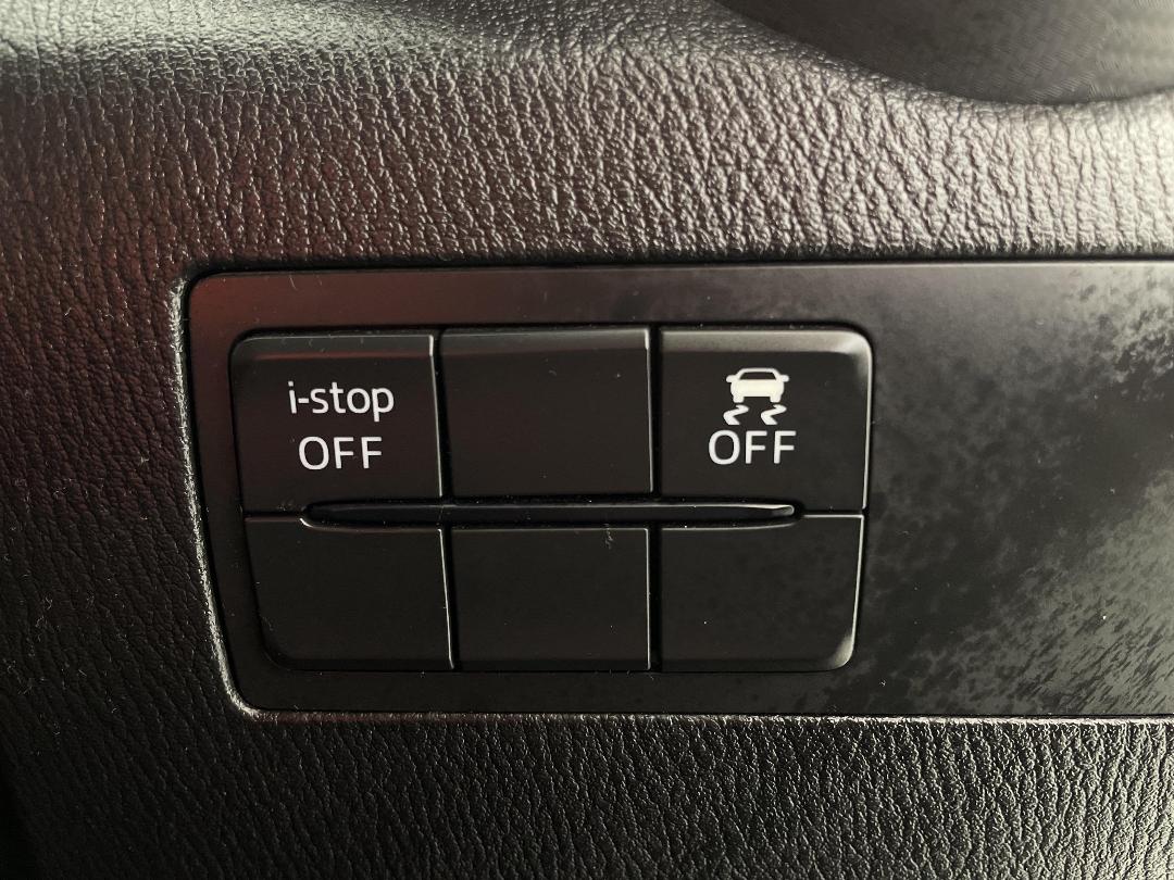 Photo '24' of Mazda Mazda2 Photo '24' of Mazda Mazda2