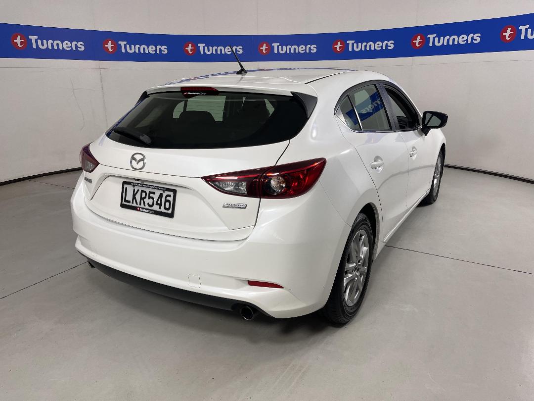 Photo '7' of Mazda Mazda3 Photo '7' of Mazda Mazda3