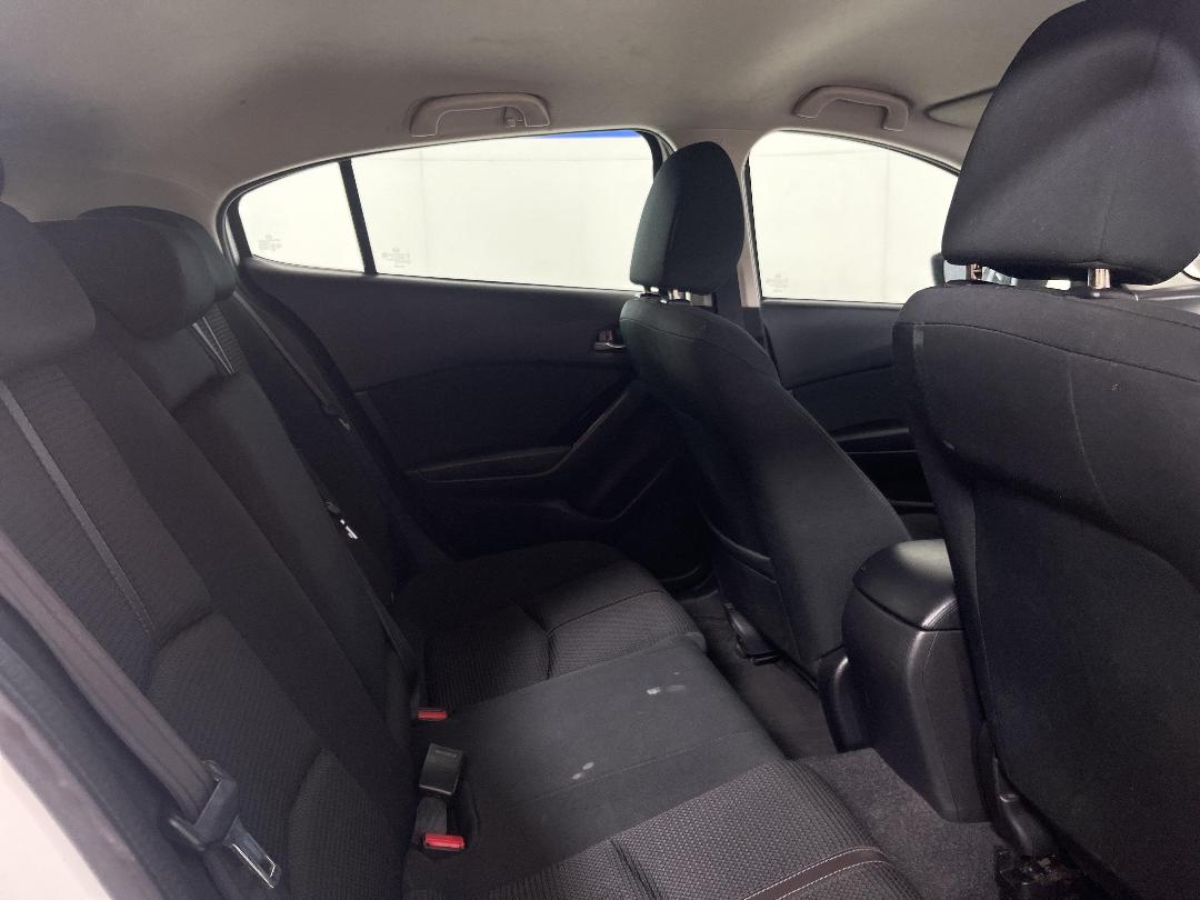 Photo '20' of Mazda Mazda3 Photo '20' of Mazda Mazda3