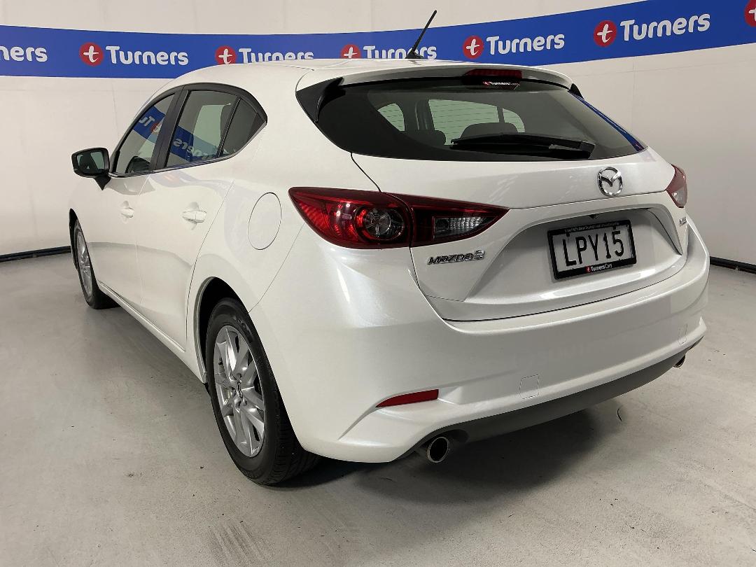 Photo '5' of Mazda Mazda3