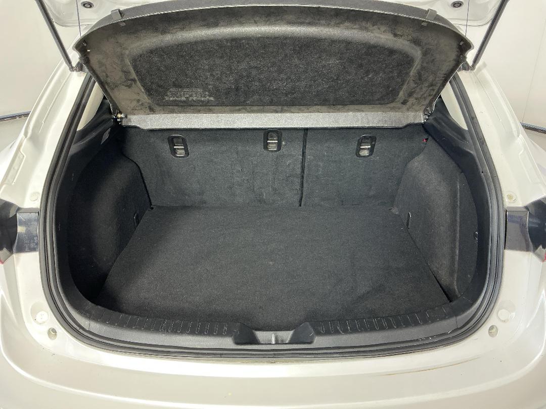 Photo '14' of Mazda Mazda3