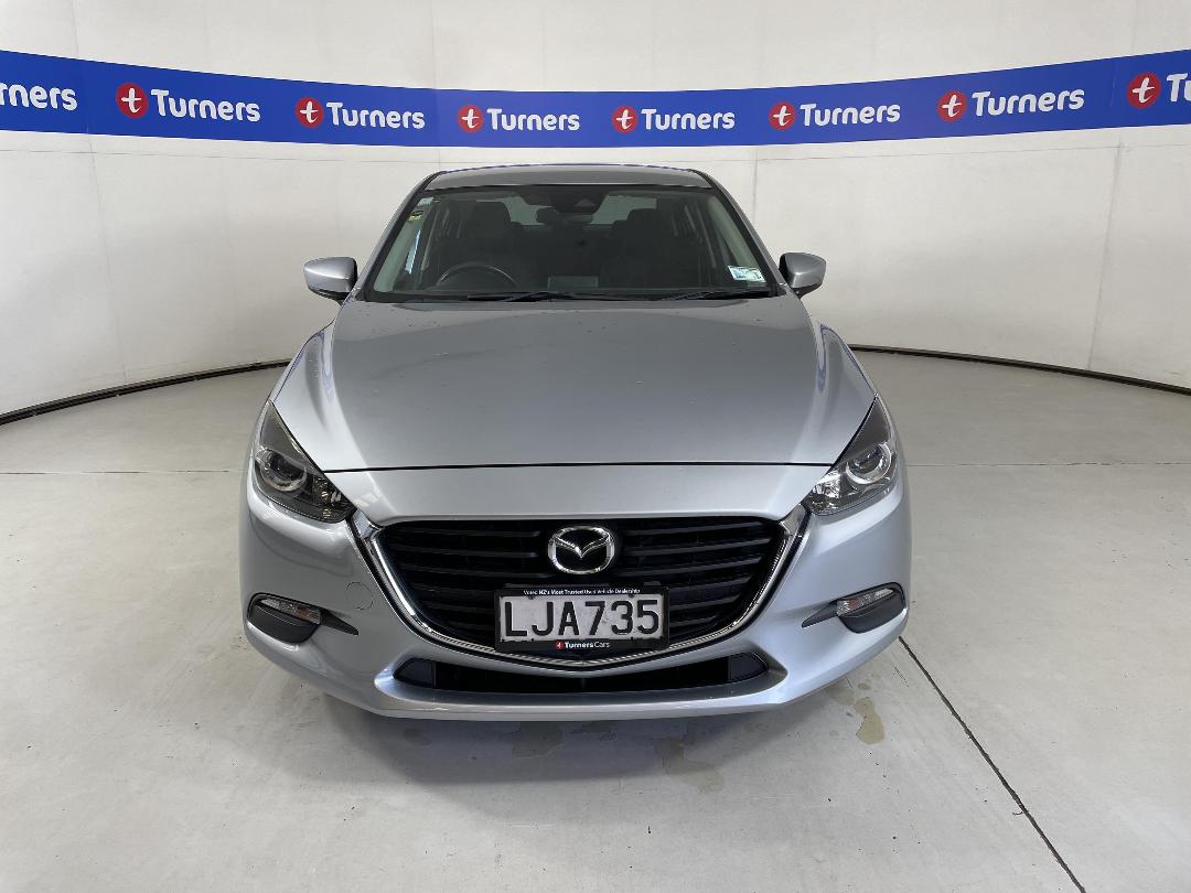 Photo '2' of Mazda Mazda3