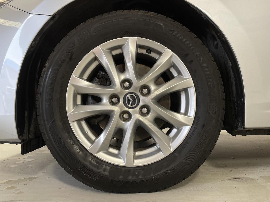 Photo '10' of Mazda Mazda3