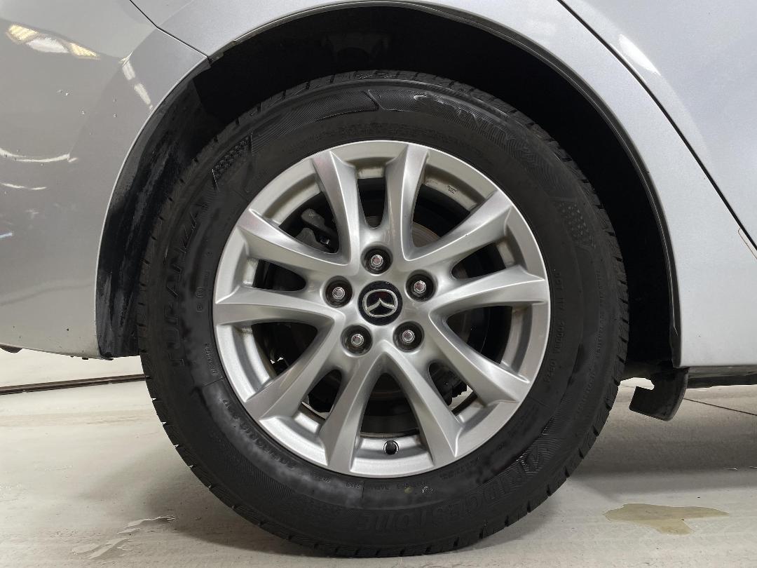 Photo '12' of Mazda Mazda3