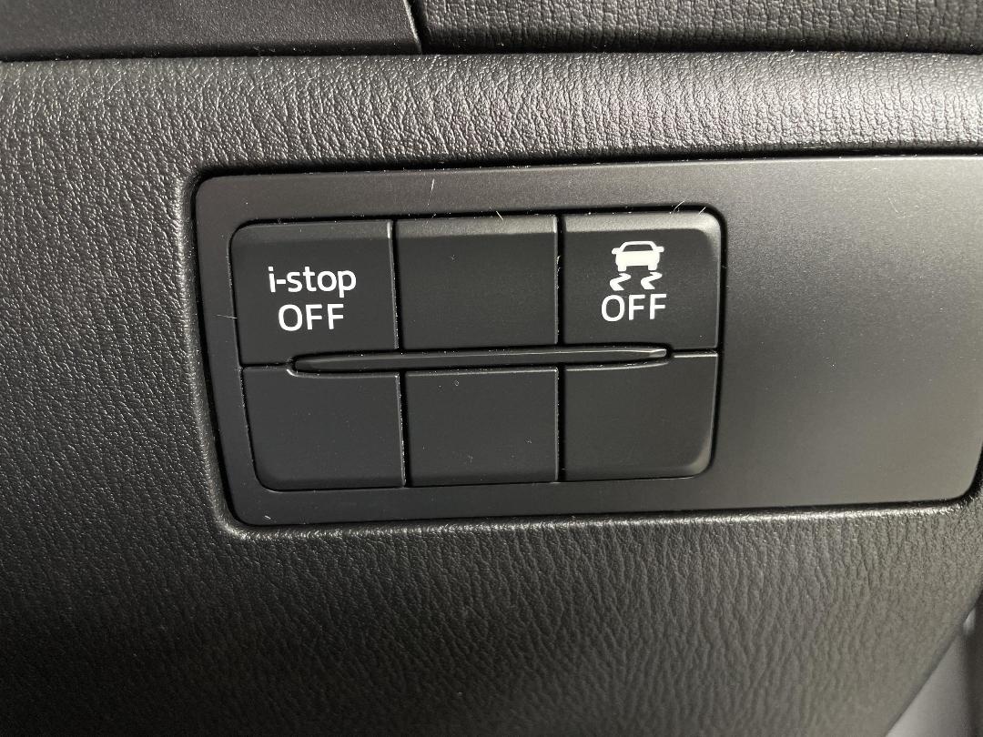 Photo '24' of Mazda Mazda3