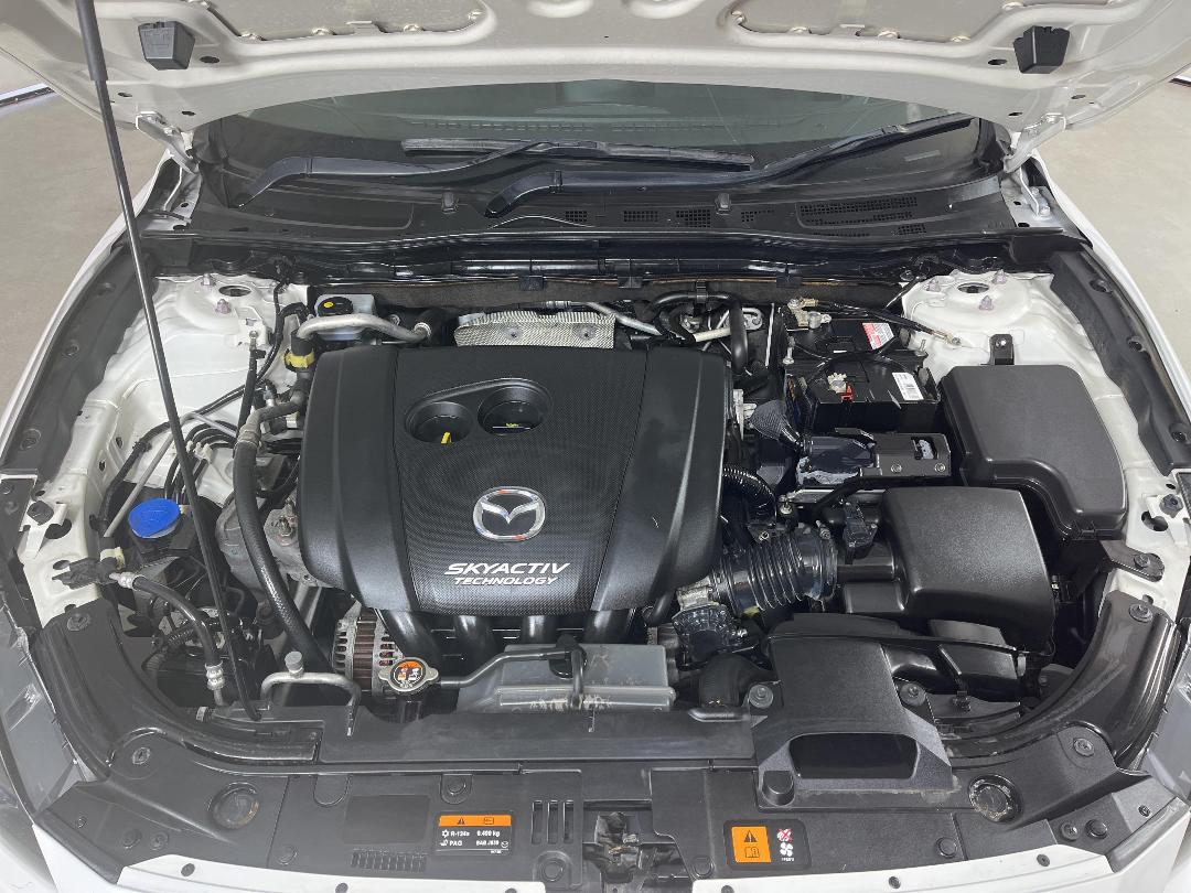 Photo '13' of Mazda Mazda3