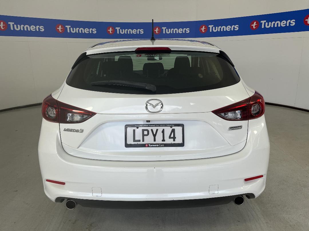 Photo '6' of Mazda Mazda3