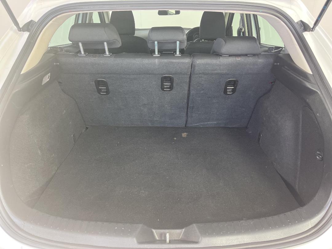 Photo '14' of Mazda Mazda3